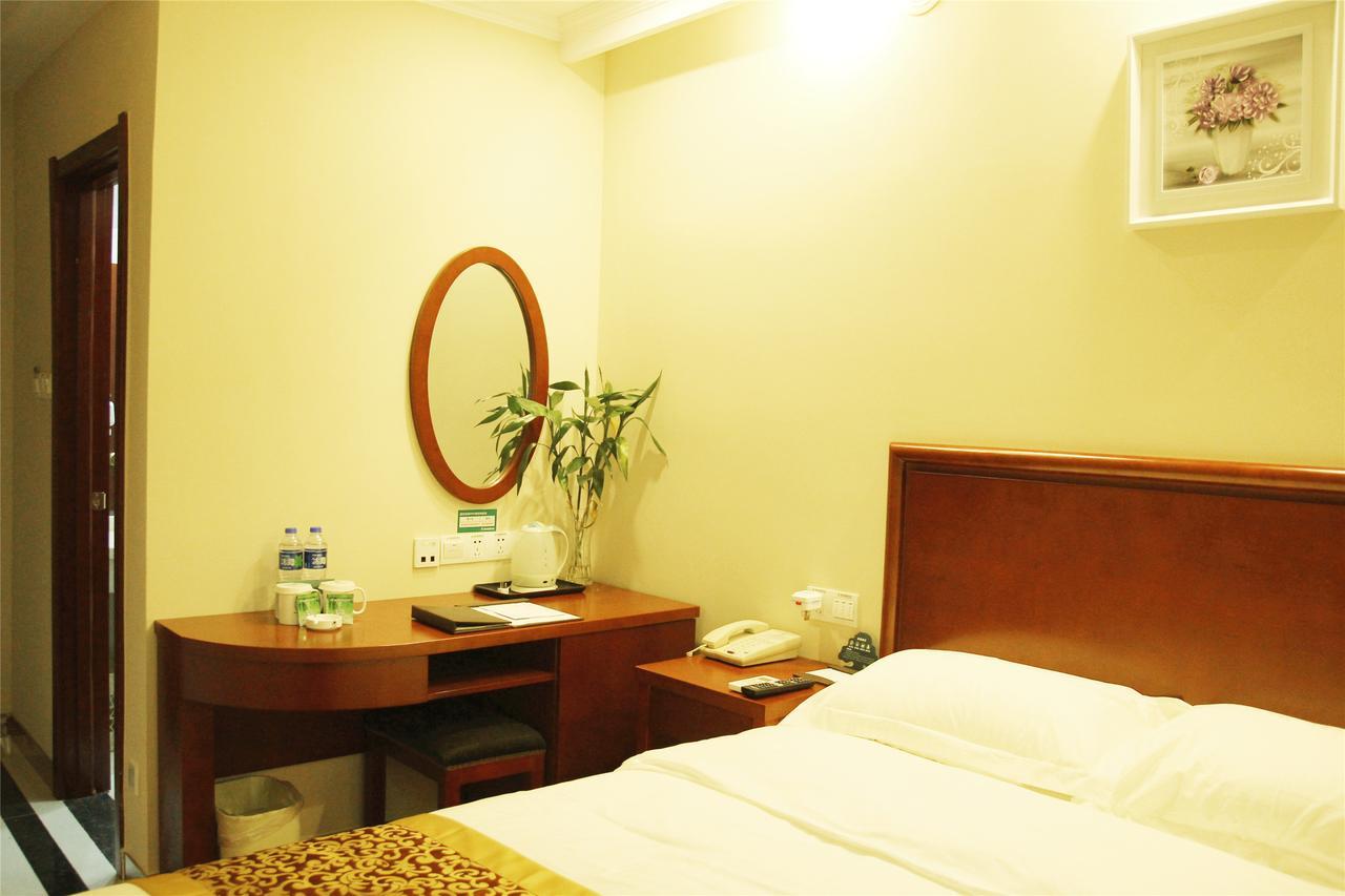 Greentree Inn Shanghai Minhang District Beiqiao Subway Station Express Hotel Eksteriør bilde